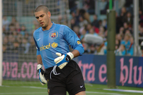 http://www.ligafutbol.net/wp-content/2009/02/victor_valdes.jpg