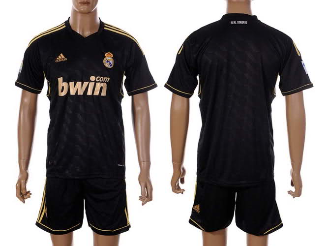 Nueva+camiseta+real+madrid+2012+dorada
