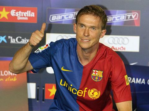 Football: Un ancien joueur du Barça tacle Messi et encense Ronaldo