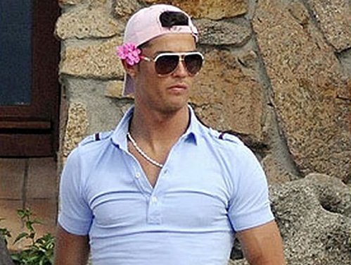 cristiano-ronaldo-gay.jpg