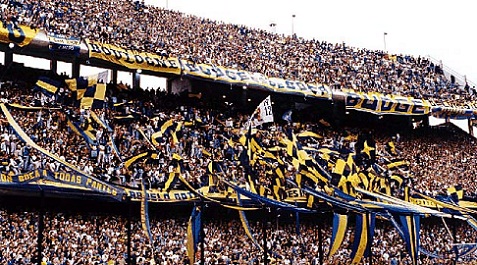 Barra Brava Fotos- Sudamerica - Trapos de la gente de Talleres de Remedios  de escalada argentina, ayer vs cañuelas FC por la primera B metropolitana  AFA