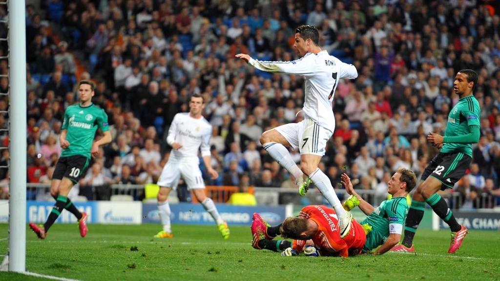 Cristiano Ronaldo marcando un gol