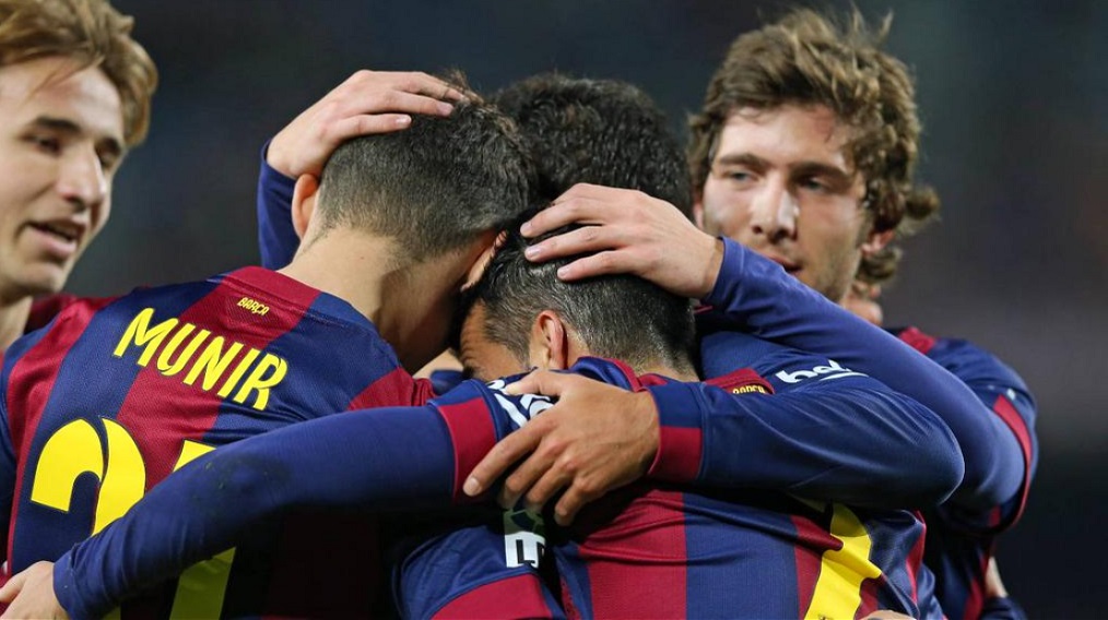 jugadores del Barcelona celebrando un gol