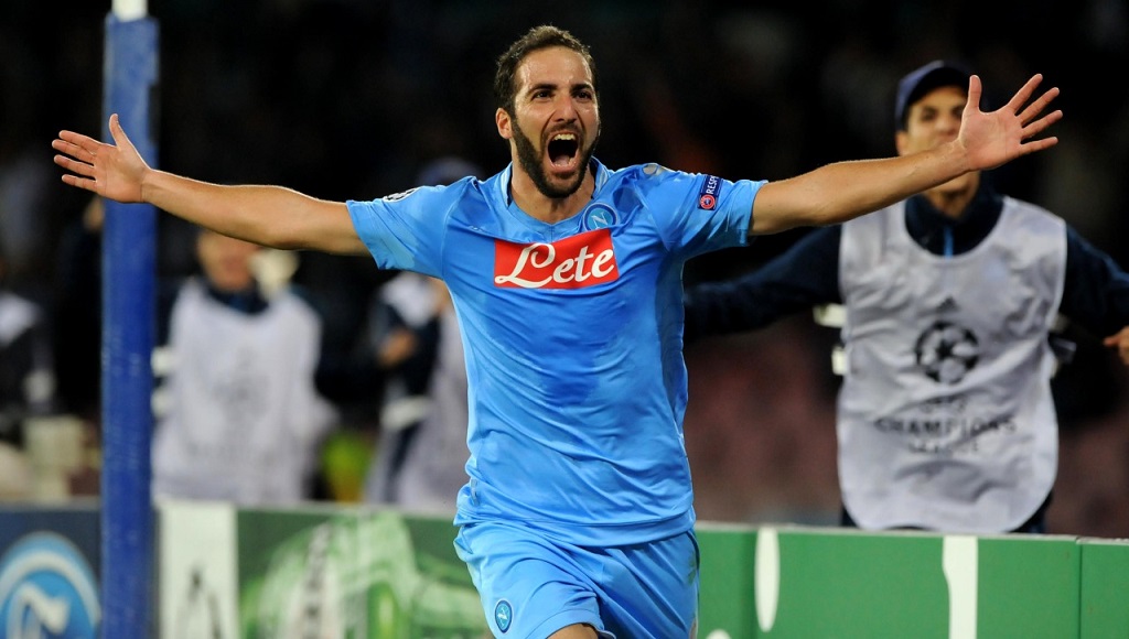 Gonzalo Higuain celebrando un gol