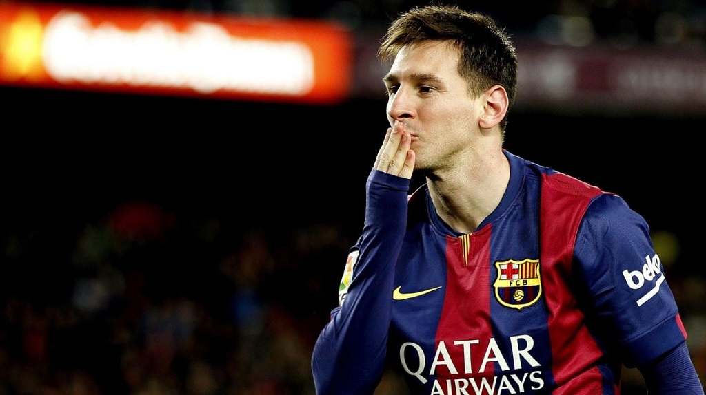 Leo Messi lanzando un beso