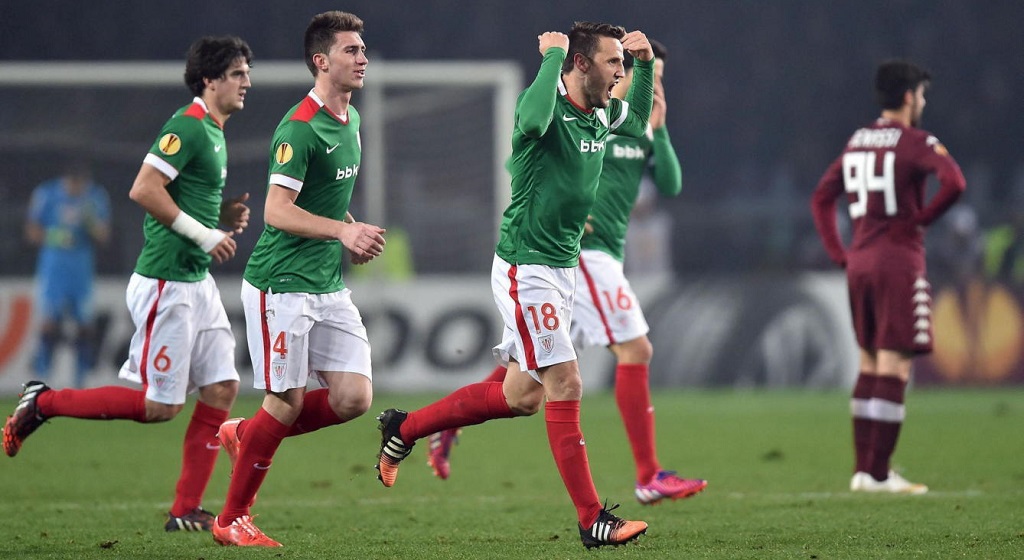 Carlos Gurpegui celebrando su gol