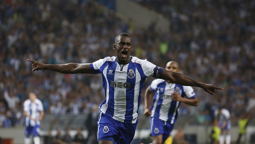 Jackson Martinez celebrando un gol