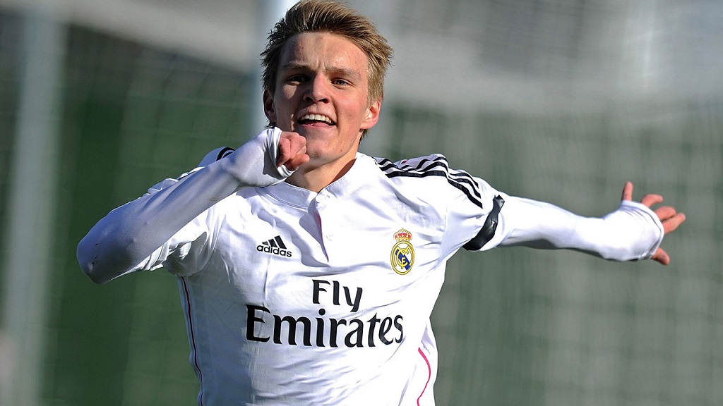 Martin Odegaard celebrando un gol