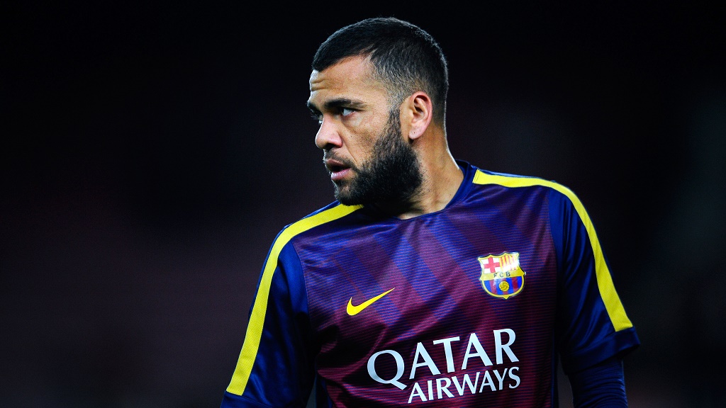 Dani Alves calentamiento