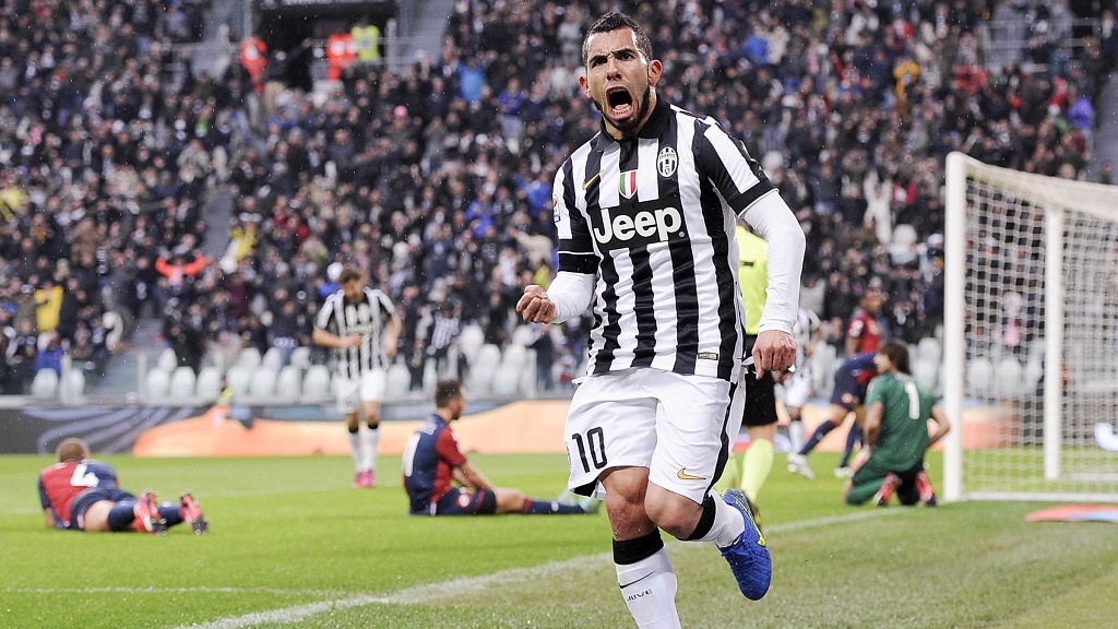 Carlos Tévez celebrando un gol