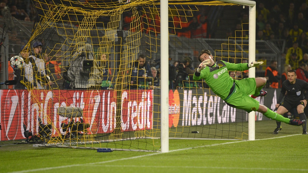 Roman Weidenfeller superado