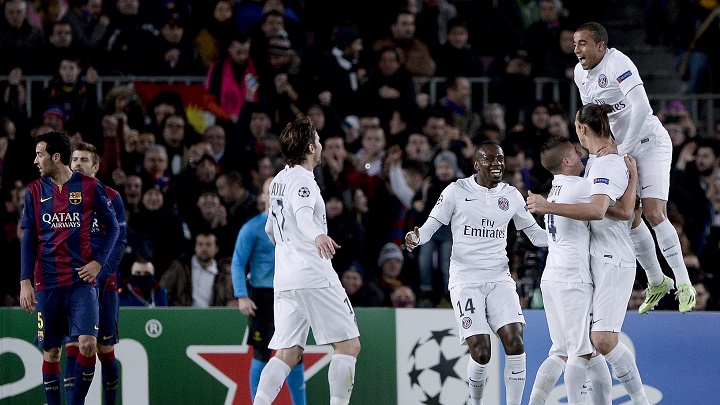 jugadores del PSG celebrando un gol