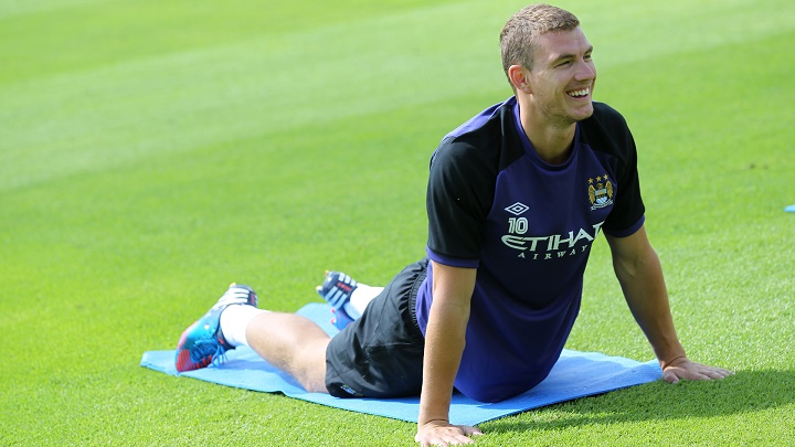 Edin Dzeko City 2