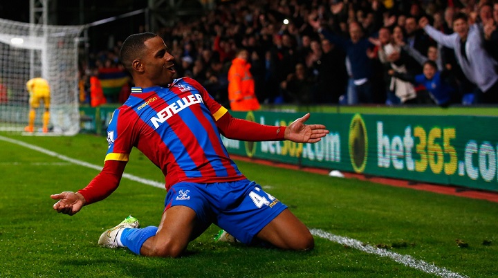 Jason Puncheon celebrando su gol