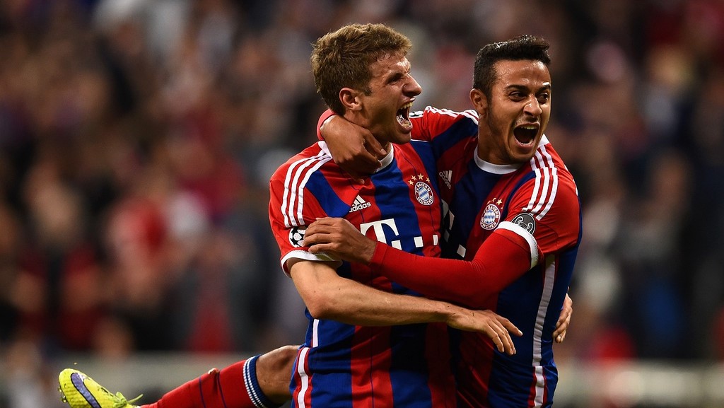 Thomas Müller y Thiago Alcántara