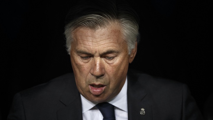 Carlo Ancelotti preocupado