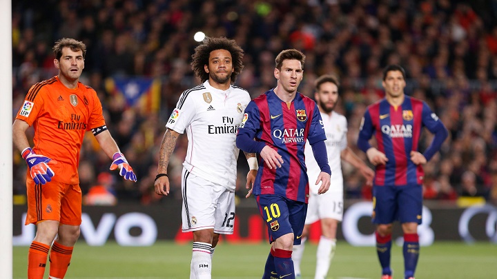 Marcelo con Messi en el area