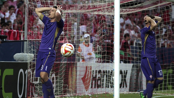 Mario Gomez lamentandose