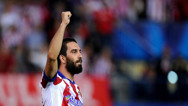 Arda Turan celebrando