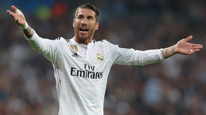 Sergio Ramos animando al publico