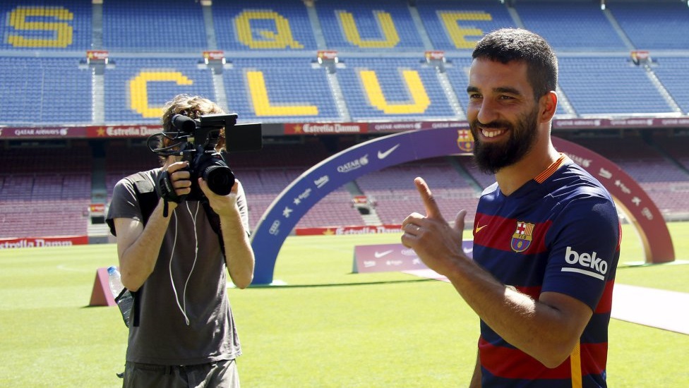 Arda Turan presentacion 20