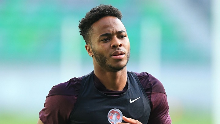 Raheem-Sterling entrenando