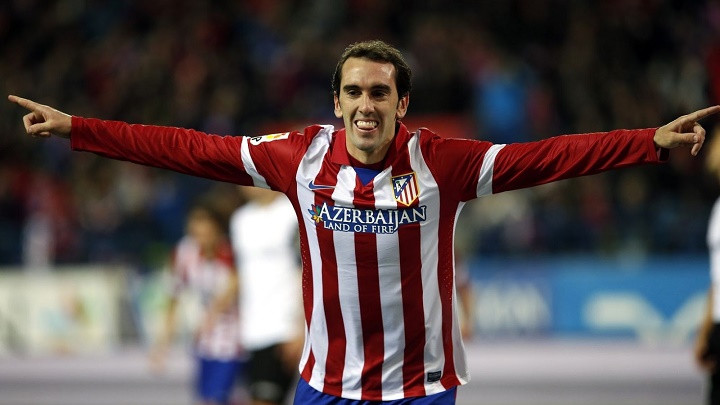 Diego Godin celebrando un gol