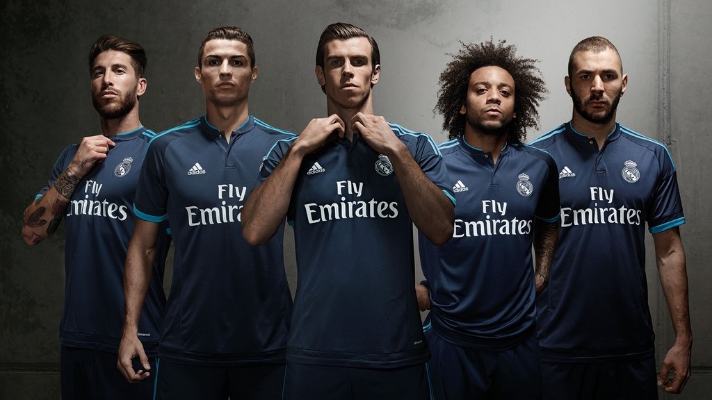 Tercera equipacion Madrid 2015-2016 21