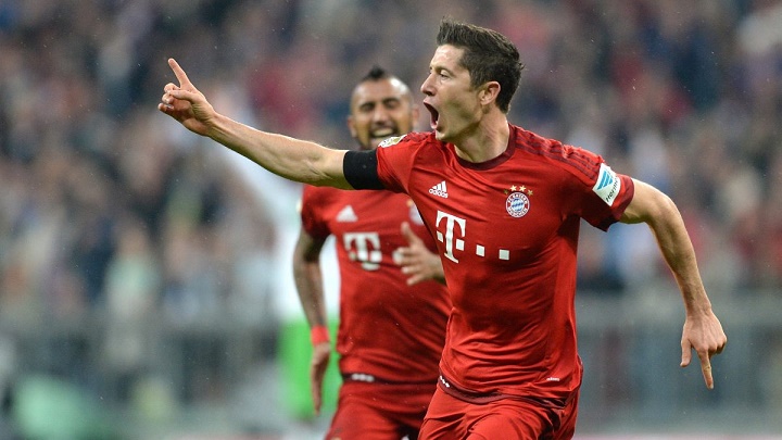 Lewandowski cinco goles