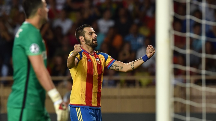 Alvaro Negredo celebrando un gol