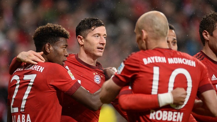 Lewandowski celebrando un gol