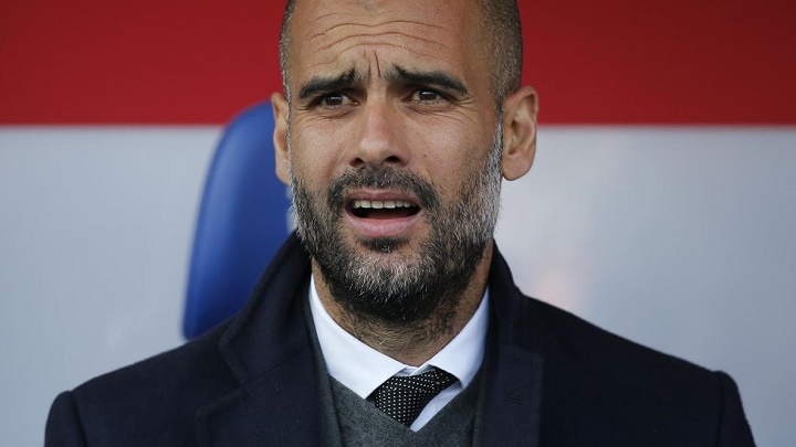 Pep Guardiola preocupado