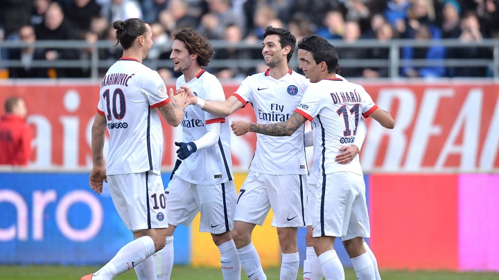 Troyes PSG celebrando un gol