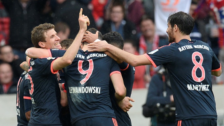 jugadores del Bayern celebrando un gol