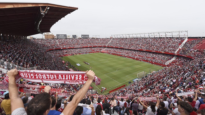 ambiente campo de futbol