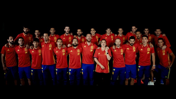 La Roja Baila