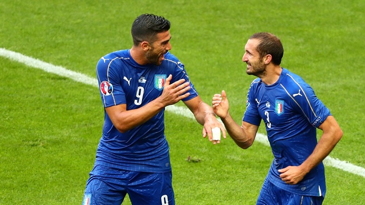 Pelle y Chiellini