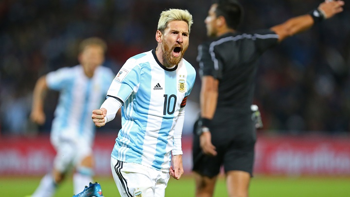 Leo Messi rubio platino