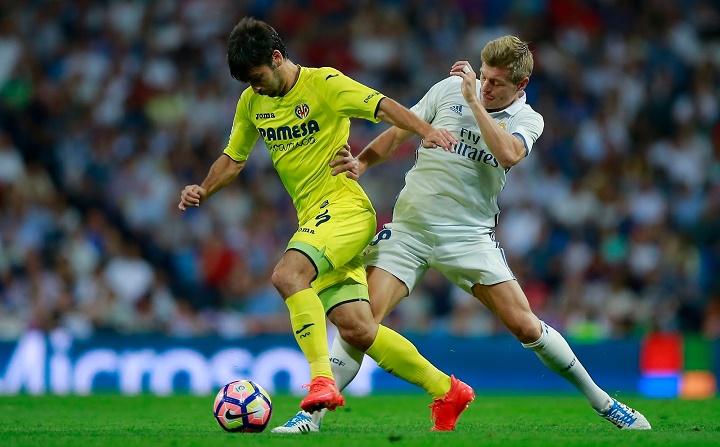 manu-trigueros-y-toni-kroos