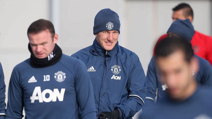 schweinsteiger-entrenamiento-united