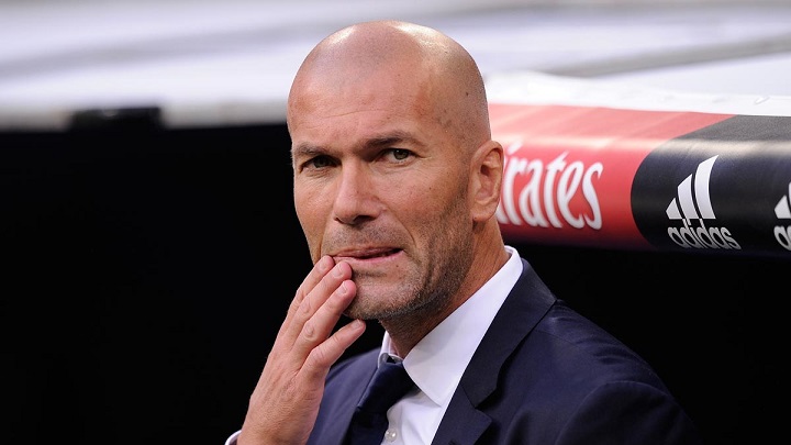 Zidane-pensando