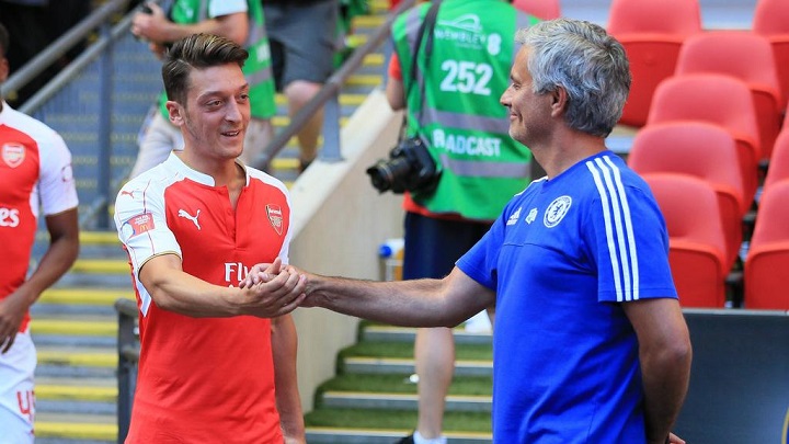 Ozil-y-Mourinho