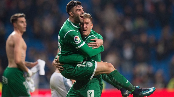 jugadores-Leganes-celebrando-clasfiicacion