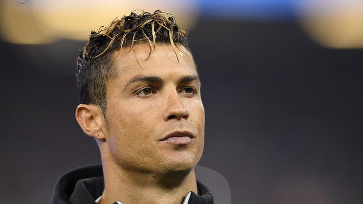 Cristiano-Ronaldo-media-sonrisa