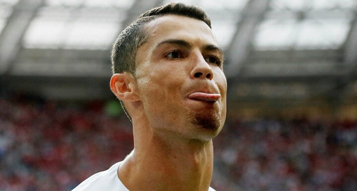 Cristiano-Ronaldo-sacando-la-lengua