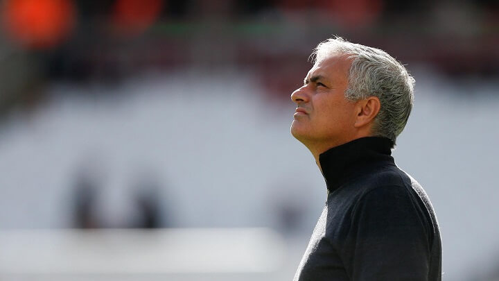 Jose-Mourinho-pensativo