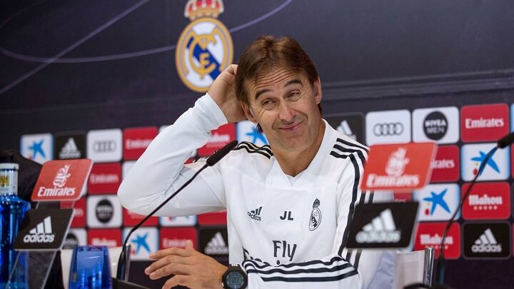 Julen-Lopetegui-rascandose-la-cabeza