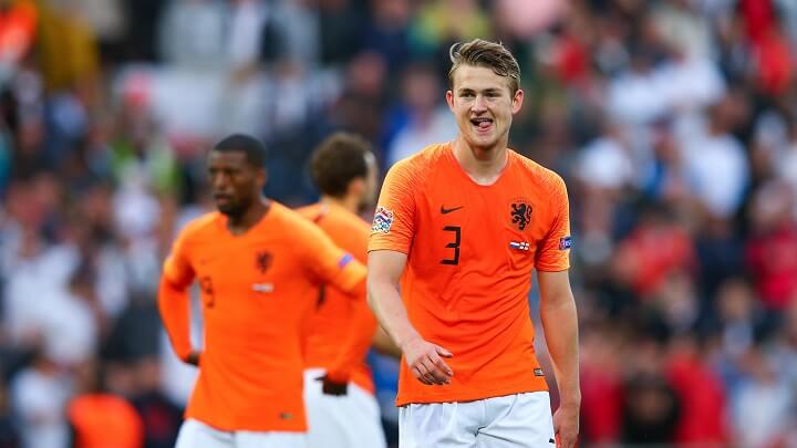 De-Ligt-sonriendo